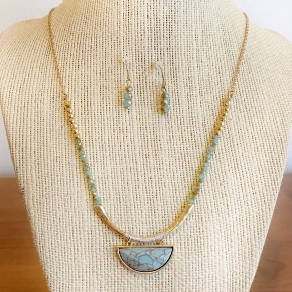 NWT Blue Tribal Necklace & Earrings Set – Goldtone Minimalist Boho Jewelry - Picture 2 of 9